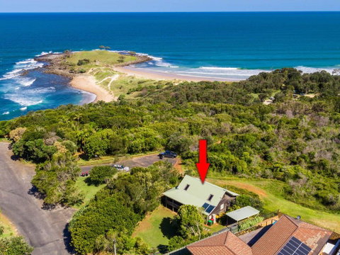 Aqualuna- Excellent Surfing Beaches. - Darwin Tourism 3