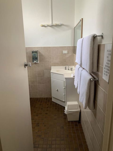 Ashton Motel - Darwin Tourism 2