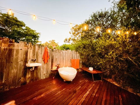 Luxury 6 Metre Bell Tent & Outdoor Bathroom, WIFI, TV And Firepit, - Darwin Tourism 2