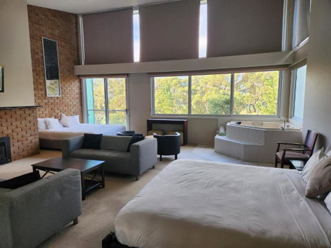 Macedon Ranges Hotel & Spa - Darwin Tourism 3