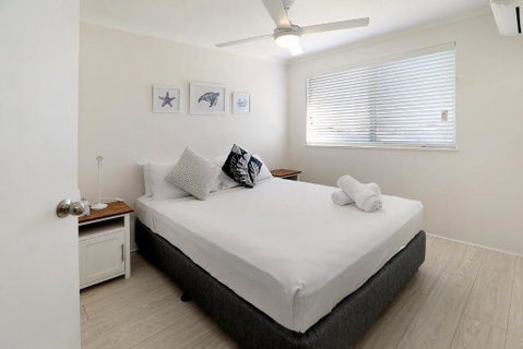 MAINSAIL8- MOOLOOLABA BEACH - Darwin Tourism 1