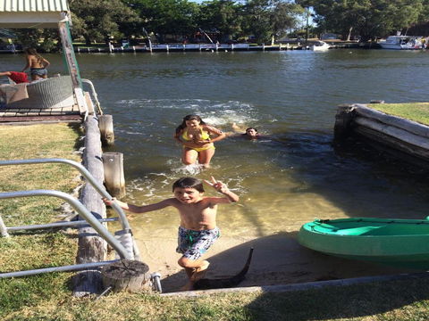 Mandurah Riverfront Holiday Rental - Darwin Tourism 1