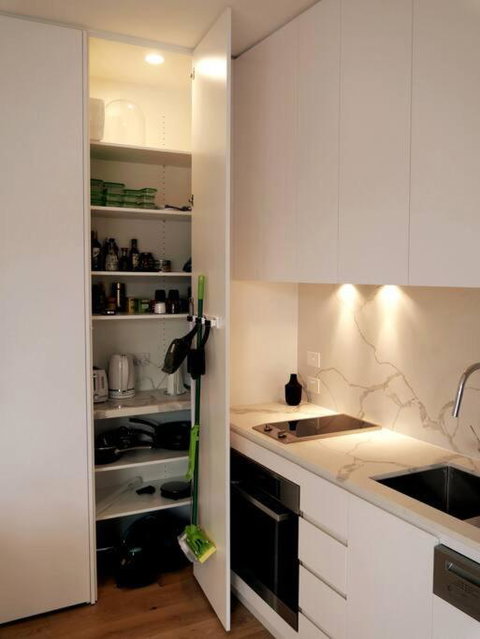 Marvellous Middle Park Luxury Loft View - Darwin Tourism 1