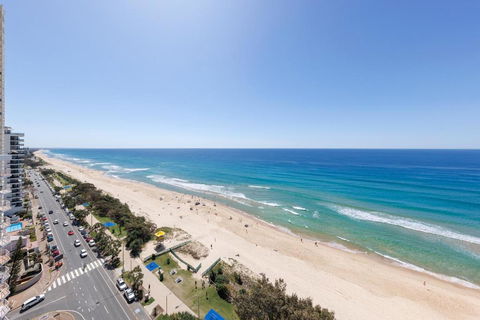 Meriton Suites Surfers Paradise - Darwin Tourism 3