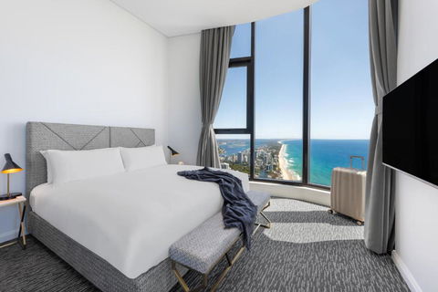 Meriton Suites Surfers Paradise - Darwin Tourism 0