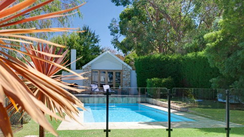 Merricks North Retreat - Darwin Tourism 3