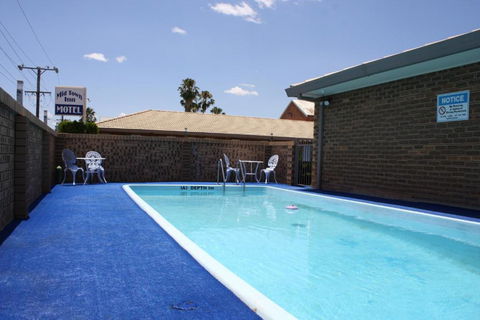 Mid Town Inn Narrabri - Darwin Tourism 0