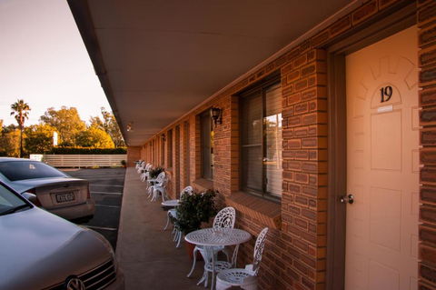 Mid Town Inn Narrabri - Darwin Tourism 3