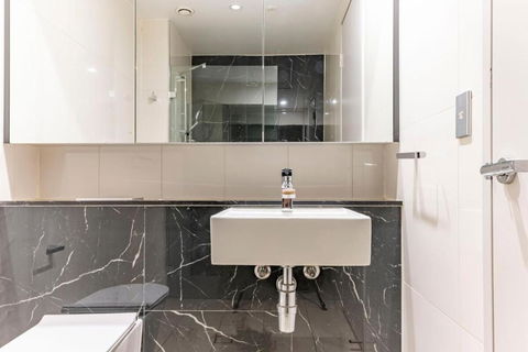 Modern 2B With Loft Bed Parking Central Mascot - Darwin Tourism 2