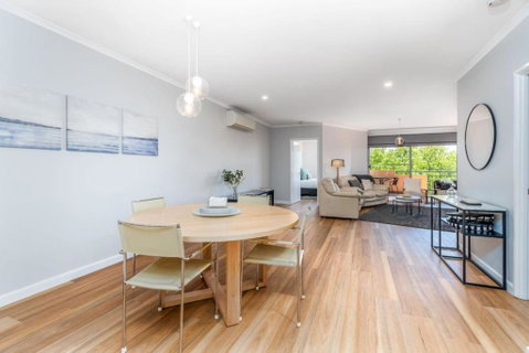 Modern And Homely 2BR Burke Crescent Apartment - Darwin Tourism 1