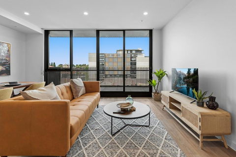 Modern Apartment On Burgundy Precinct & Parklands - Darwin Tourism 0