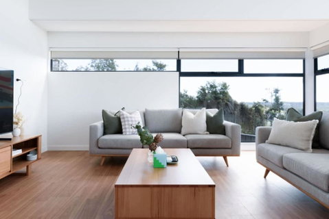 Modern Beaconsfield Retreat With Town Views - Darwin Tourism 0