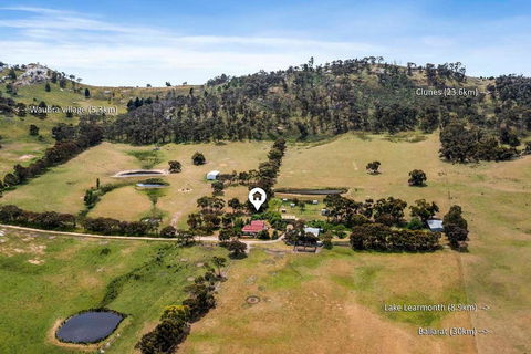 Mount Bolton Retreat - Darwin Tourism 1
