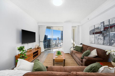 NEW Chevron Ocean Views Central Surfers. - Darwin Tourism 2