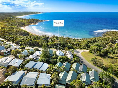 NEW Luxury Angourie Villa! Dream Location, WiFi ++ - Darwin Tourism 1