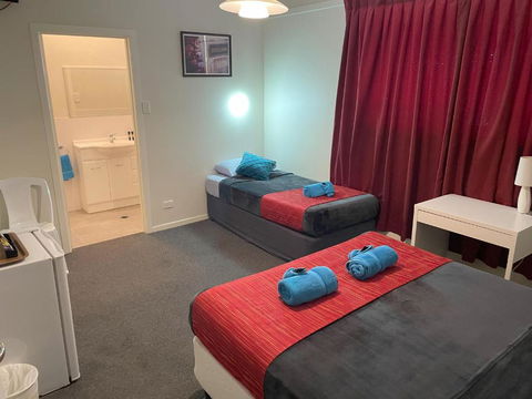 North Gregory Hotel - Darwin Tourism 1