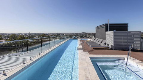 Oaks Brisbane Woolloongabba Suites - Darwin Tourism 0