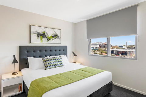 Oaks Brisbane Woolloongabba Suites - Darwin Tourism 1