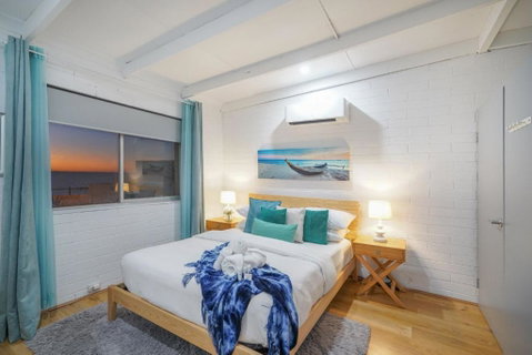 OCEA84 - Quinns Beach Shack: Ocean Views - Darwin Tourism 2