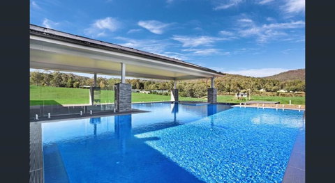 ON Keppies - BnB - Family Farm & Wedding Guest Accommodation Paterson NSW - Darwin Tourism 3