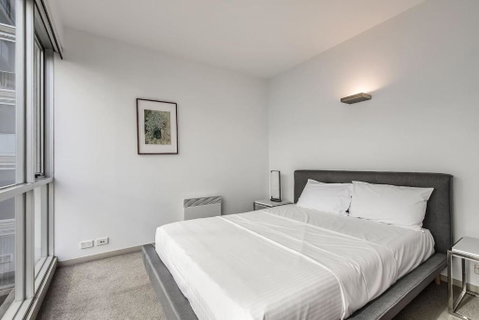 Parade Place - A Central Balcony Stay - Darwin Tourism 3