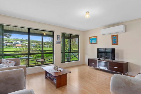 Pascalinga 38 Carrickalinga Road - Darwin Tourism 1