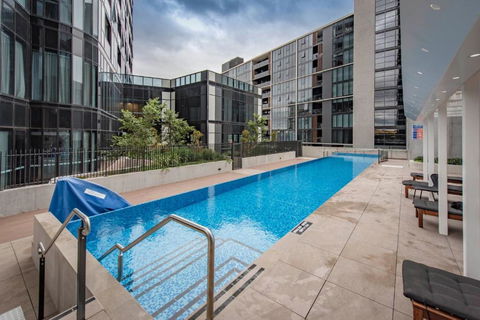 Penthouse Apartment In Belconnen - Darwin Tourism 0