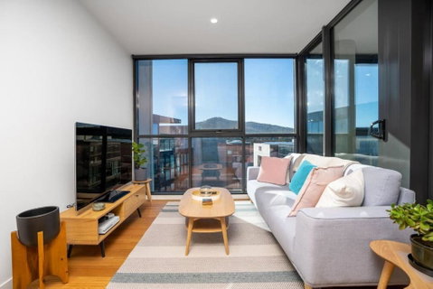 Perfectly Located 1BR BA Apartment - Darwin Tourism 0
