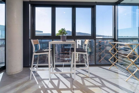 Perfectly Located 1BR BA Apartment - Darwin Tourism 1