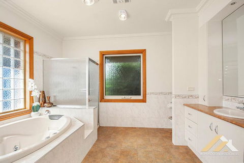 Perfect Entertainer-s Home With Pool - Darwin Tourism 2
