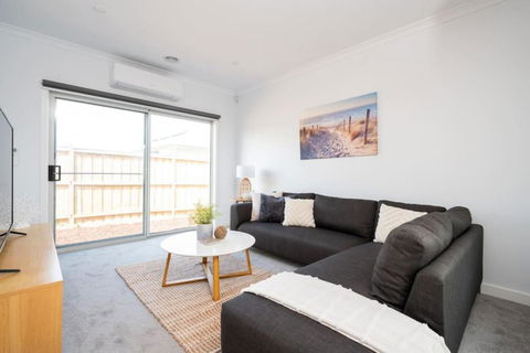 PIPER Modern Home Walk To Beach Shops Parks - Darwin Tourism 3