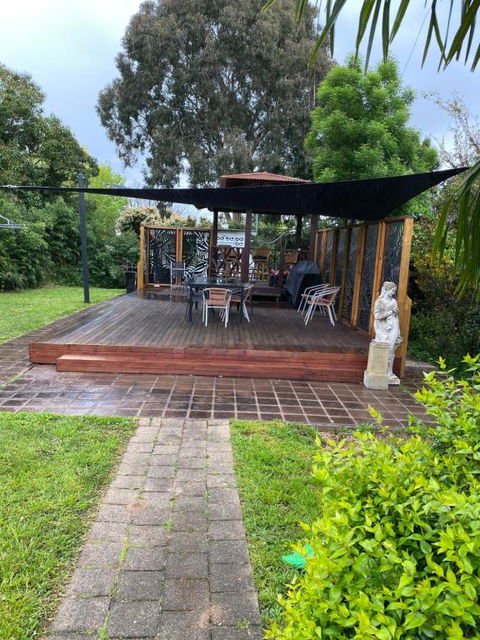 Plantation House Bathurst 109Mitre - Darwin Tourism 1