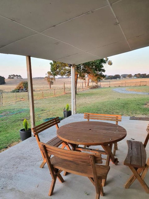 Pleasant Hill BnB - Darwin Tourism 2
