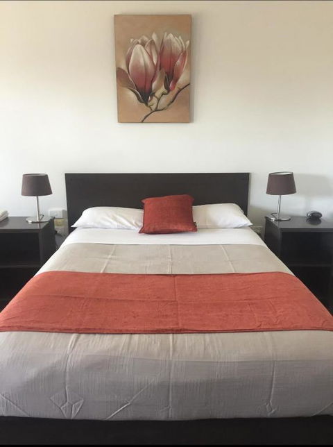 Ploughmans Motor Inn - Darwin Tourism 2