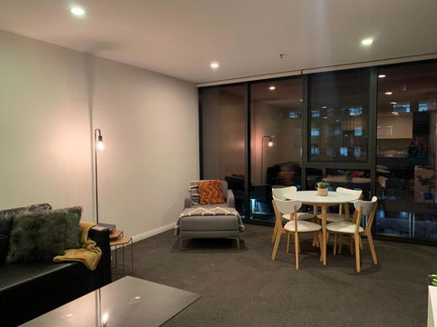 Plush @ Benjamin Way Belconnen - Darwin Tourism 2