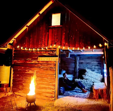 Poets Ode Featuring The Donkey Shed Theatre - Darwin Tourism 2
