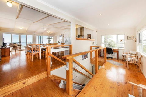 PORT WILLUNGA DREAMING A Beach Front Experience - Darwin Tourism 2