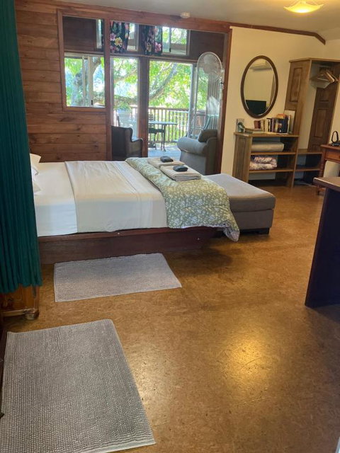 Potters Cottage - Darwin Tourism 1