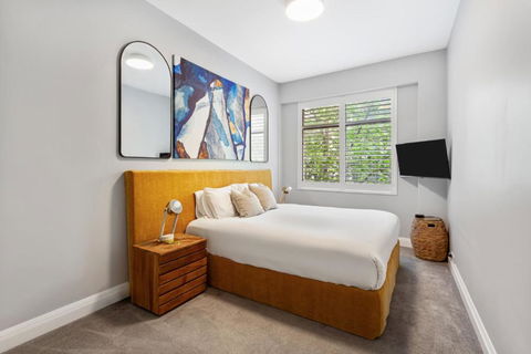 Potts Point L 2 Bedroom Stylish Retreat - Darwin Tourism 1