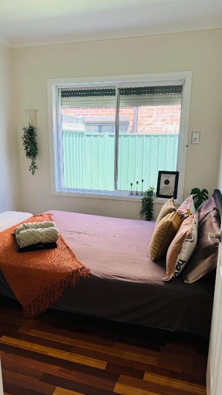 Premium Bedroom In Melbourne - Darwin Tourism 1