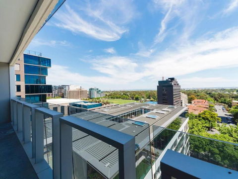 Pride Fawkner Apartments Bay-view (LXII) - Darwin Tourism 0