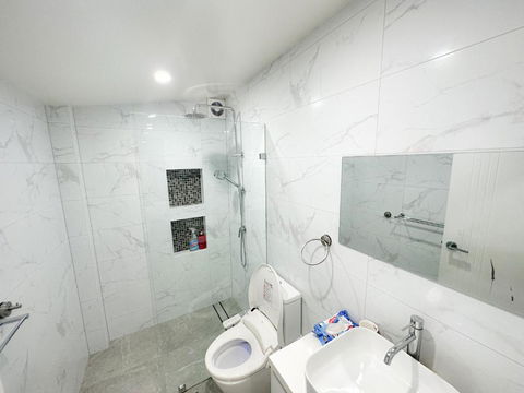Private, Local Living Studio In Mascot, Airport - Darwin Tourism 1