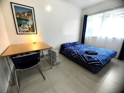 PROMO!!! 2-Bedroom Home Near Airport, Train Station! - Darwin Tourism 3