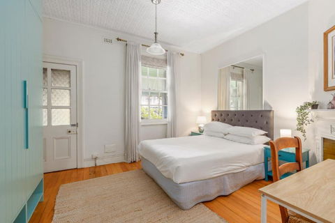 Quaint 3-Bed Heritage Home In The Heart Of Sydney - Darwin Tourism 1