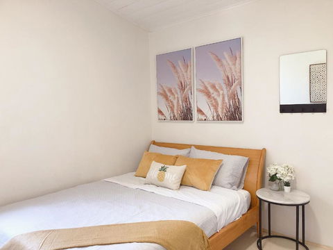 Quaint Double Or Queen Room - Mins To Stations&UNSW - Shared Bathroom - Darwin Tourism 0