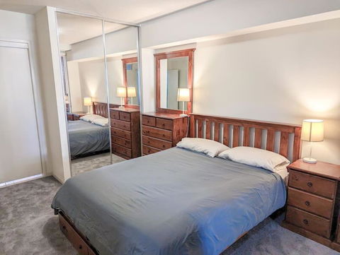 Quiet 1 Bedroom Apartment W Pool And, Walk To QUT - Darwin Tourism 3