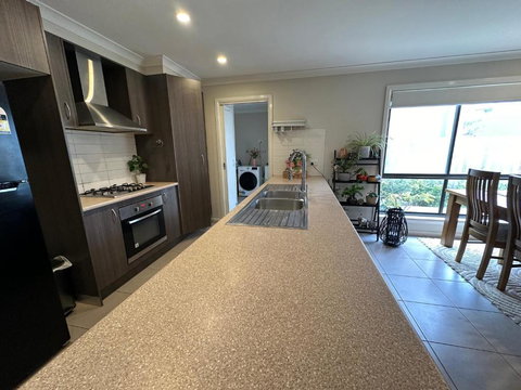 Quiet Comfort For Relaxing Stays - Darwin Tourism 3