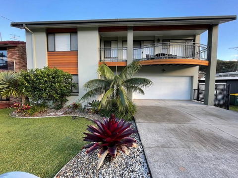 Rainbow Beachhouse - Deluxe, Pristine Location - Darwin Tourism 0