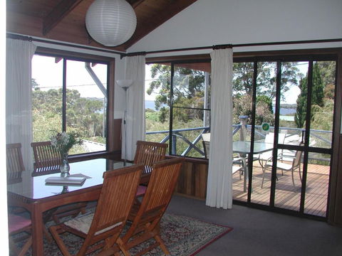 Rainbow House - Darwin Tourism 1