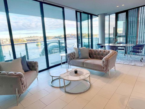 RARE Luxury Waterfront Living - Darwin Tourism 0